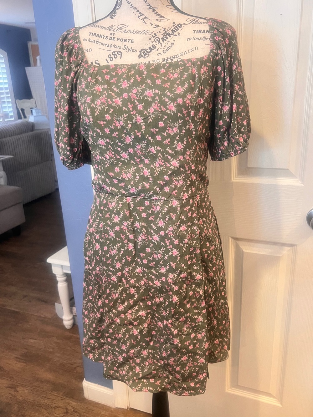 francesca's Olive Green Pink Floral Square Neck Puff Sleeve Mini Dress Large